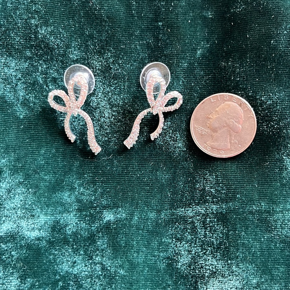Rhinestone Ribbon Earrings. - Picture 2 of 4